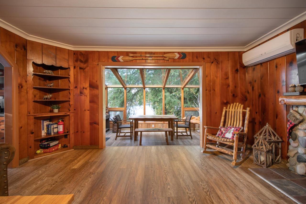 Koi Story Cabin On The Lake - Waterfront, Near Bike Trail Maple Valley Exterior photo