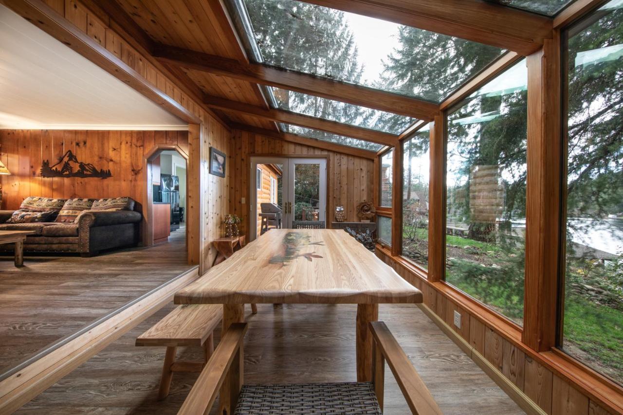 Koi Story Cabin On The Lake - Waterfront, Near Bike Trail Maple Valley Exterior photo